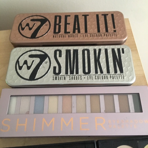 All four makeup plates for only 100 dollars - Picture 2 of 3